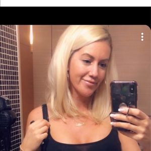 Meet your Posher, Caitlin